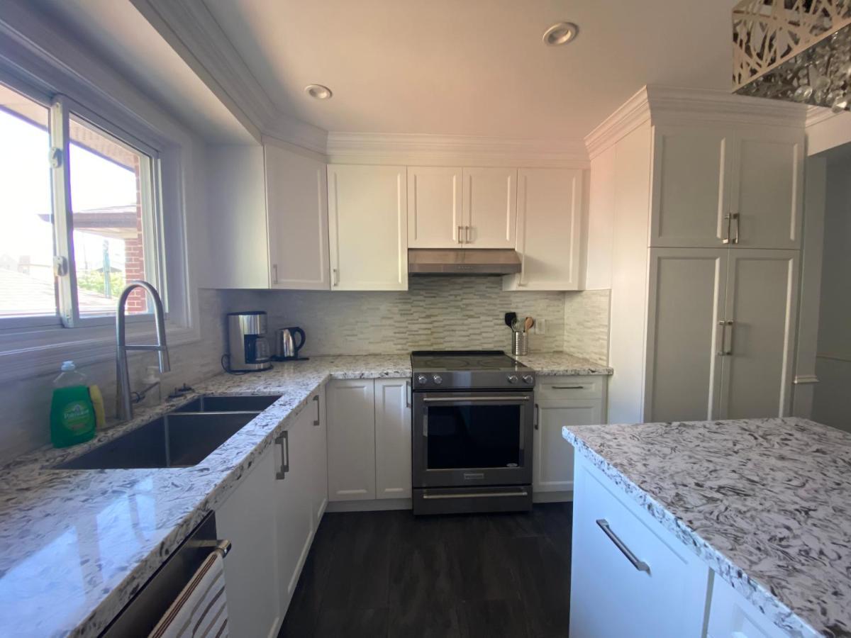 Yonge And Finch Subway !Q Spacious & Quiet Private Bdr With Shared Bathroom Торонто Экстерьер фото